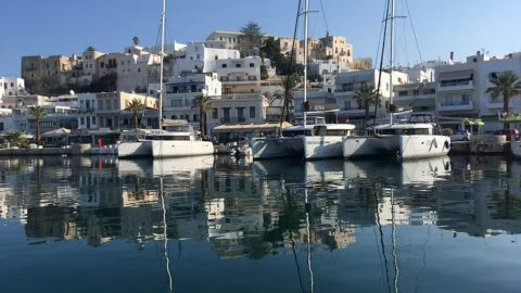Το κάστρο πάνω από την πόλη του νησιού