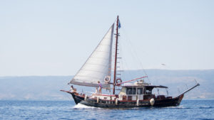 Κύρια φωτογραφία για Ιδιωτική Κρουαζιέρα από τη Νάξο προς την Πάρο ή τη Νότια Νάξο και το Κουφονήσι με το 'Alma Libre'