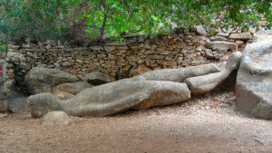 The 6 meter long abandoned Kouros statue